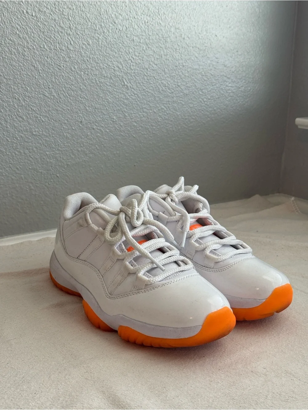 Jordan 11 Retro Low “Bright Citrus” 39 EU - US 8